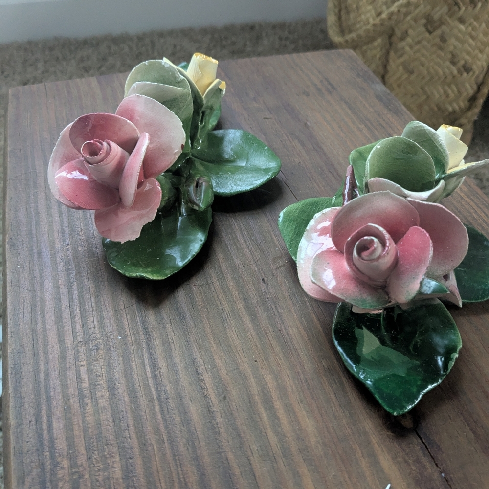 VTG a Pair of Nuova Capodimonte Ceramic Candlesticks Pink Rose on Green Leaves